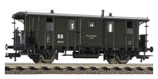 Box goods van with end platforms<br /><a href='images/pictures/Fleischmann/5756.jpg' target='_blank'>Full size image</a>